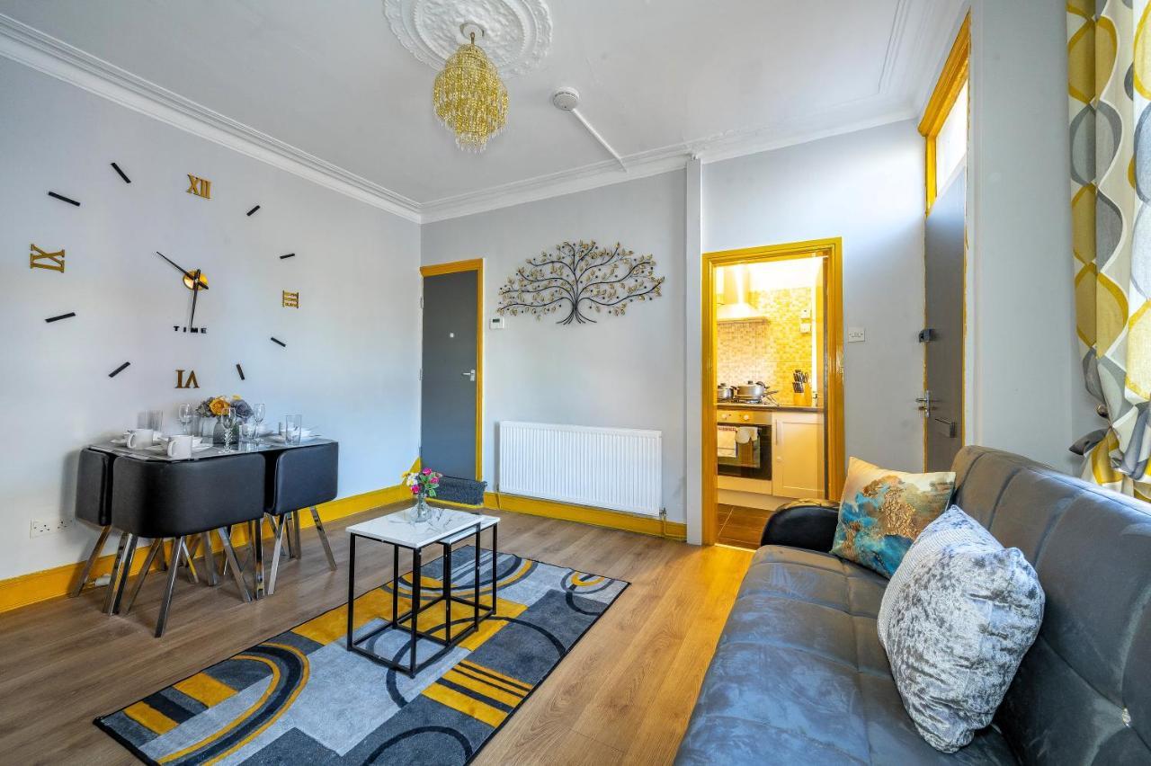 *1Es* For Your Most Relaxed & Cosy Stay + Free Parking + Free Fast Wifi * Leeds  Dış mekan fotoğraf